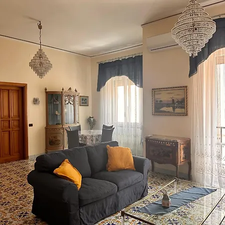 Maman Suite, Center Near Molo Beverello Неаполь