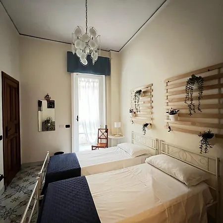 Maman Suite, Center Near Molo Beverello