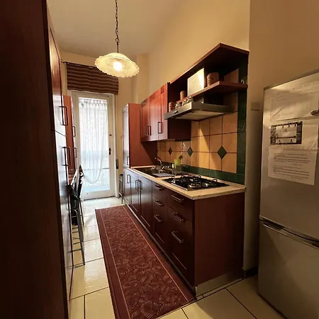 Nyaraló Maman Suite, Center Near Molo Beverello *